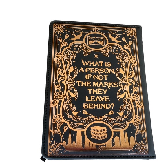 The Invisible Life of Addie Larue Lot Tin Notebook Album Fabric Bin - Picture 8 of 15